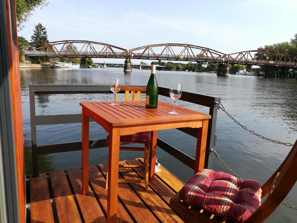 Gaestehaus Schloss Plaue 브란덴부르크 외부 사진