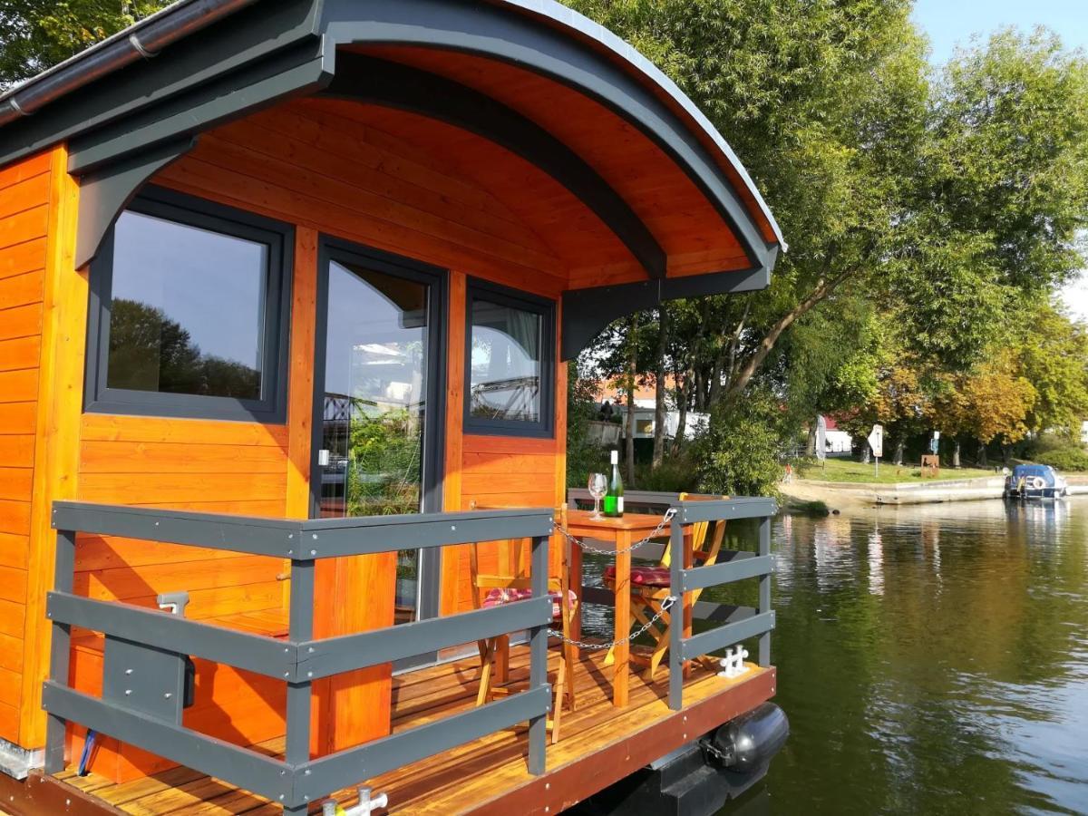 Gaestehaus Schloss Plaue 브란덴부르크 외부 사진