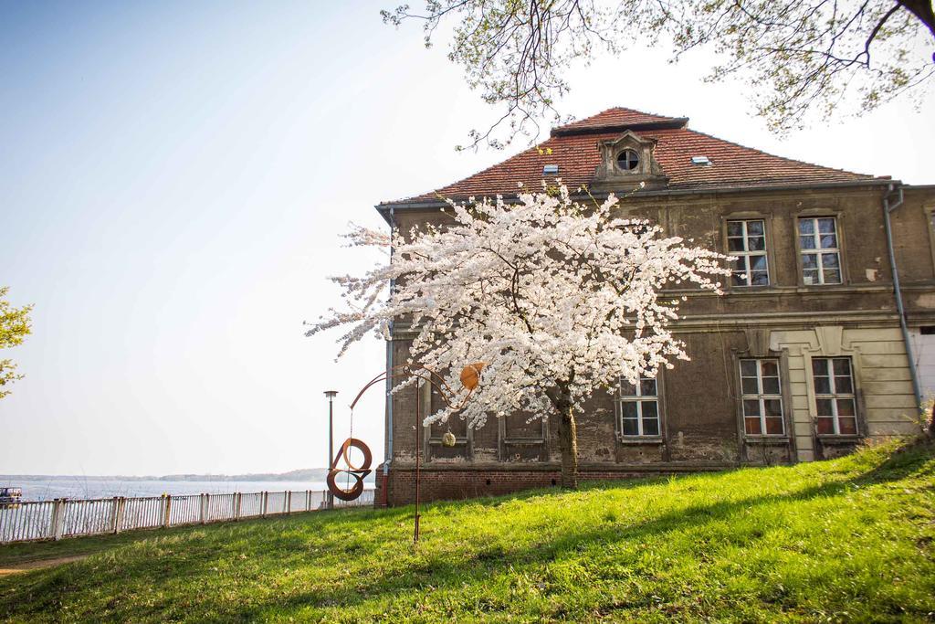 Gaestehaus Schloss Plaue 브란덴부르크 외부 사진